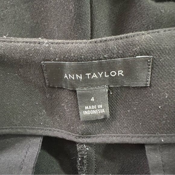 Ann Taylor Black Drapey Wide Leg Pants Size 4 - Picture 11 of 15